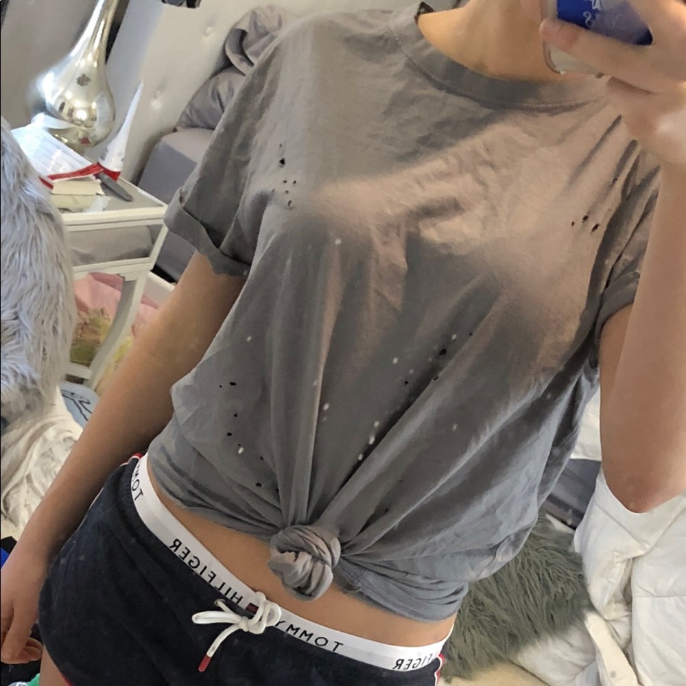 Tee shirt